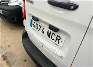 TOYOTA 1.5D 74KW MWB GX (102CV) FURGÓN - 4674-MCR